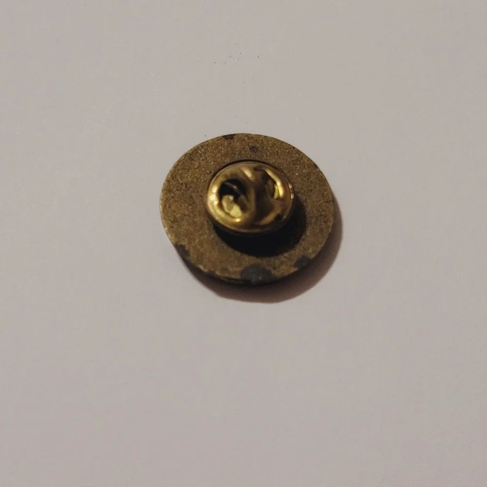 Vintage NRA We The People Constitution Signing Brass Tone Lapel Tie Pin Tack